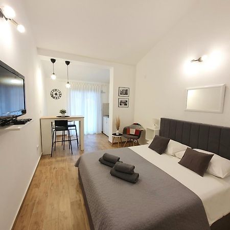 Apartments Dejana שטיניאן מראה חיצוני תמונה