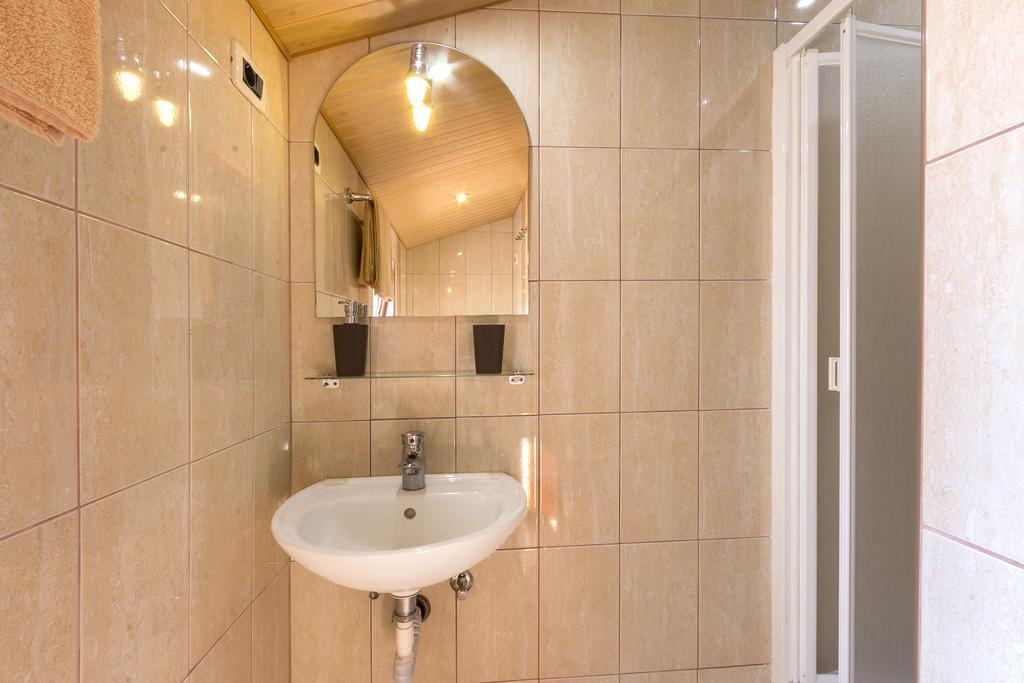 Apartments Dejana שטיניאן מראה חיצוני תמונה