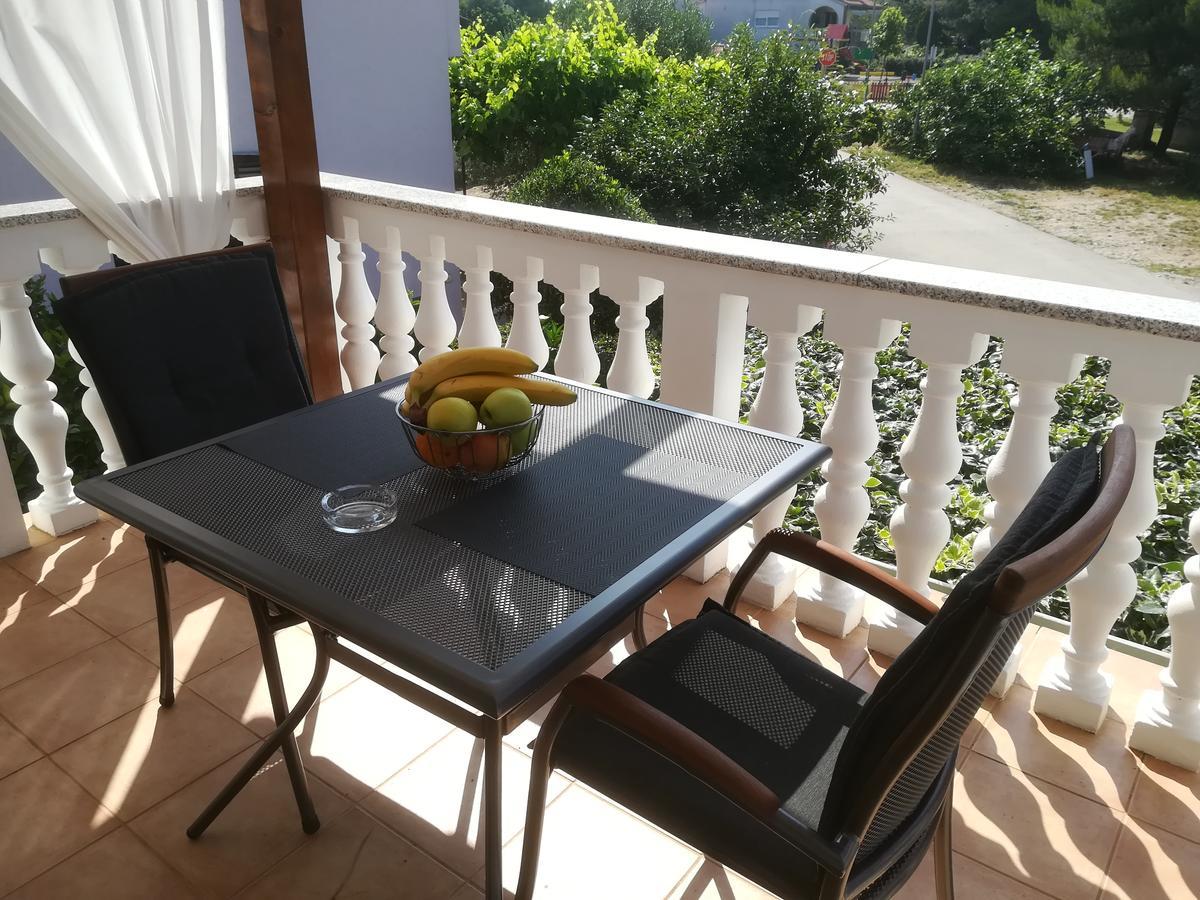 Apartments Dejana שטיניאן מראה חיצוני תמונה